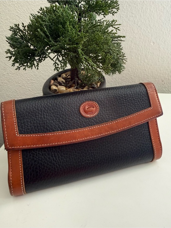 Dooney & Bourke Handbags - Dooney & Bourke Vintage Black and Brown Pebbled Leather Clutch Wallet